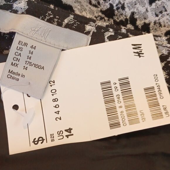 NWT H&M Reptile Print Dress - Picture 9 of 13